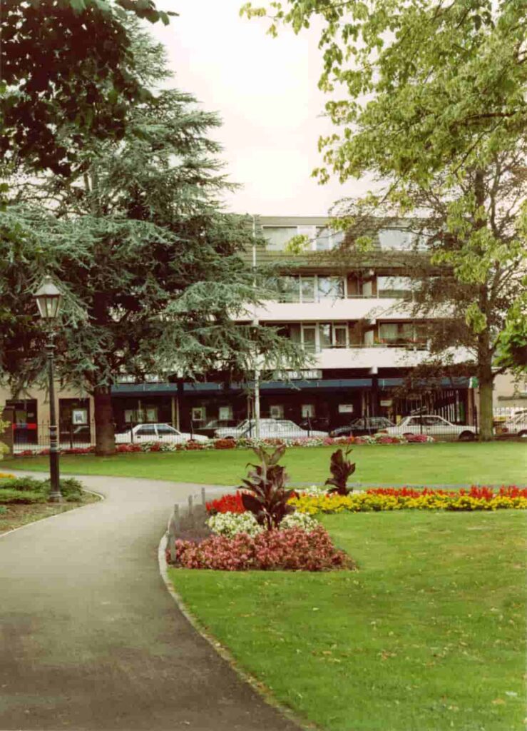 Koetshuis garden Best