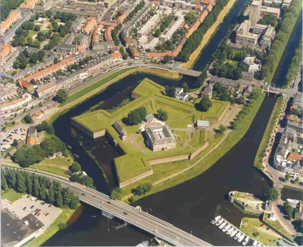 Tekstschrijver Best Wilma Vervoort Correspondent Eindhovens Dagblad Dye van Best lezing 9 april