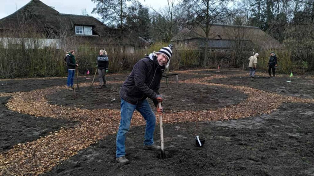 inandoutofafrica-menopause nomad-mijn moedboek -tekstschrijver-powerofthepen-interactiveacts-wilma vervoort-plukbos heivelden 2
